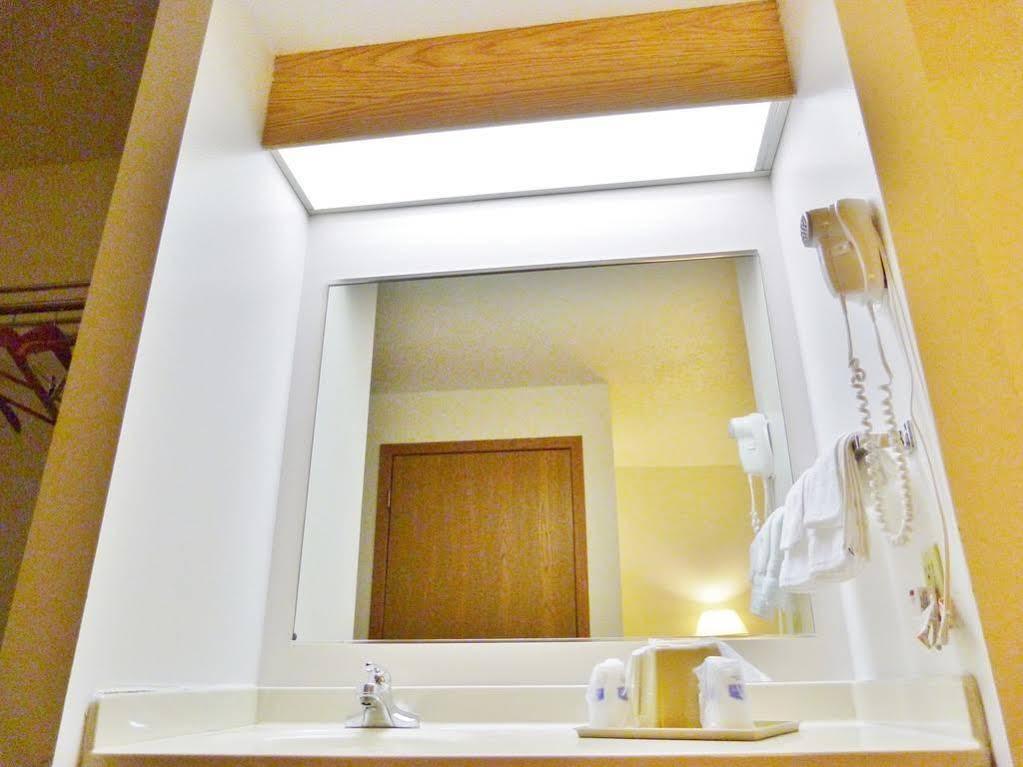 Budget Inn & Suites Nevada Екстер'єр фото